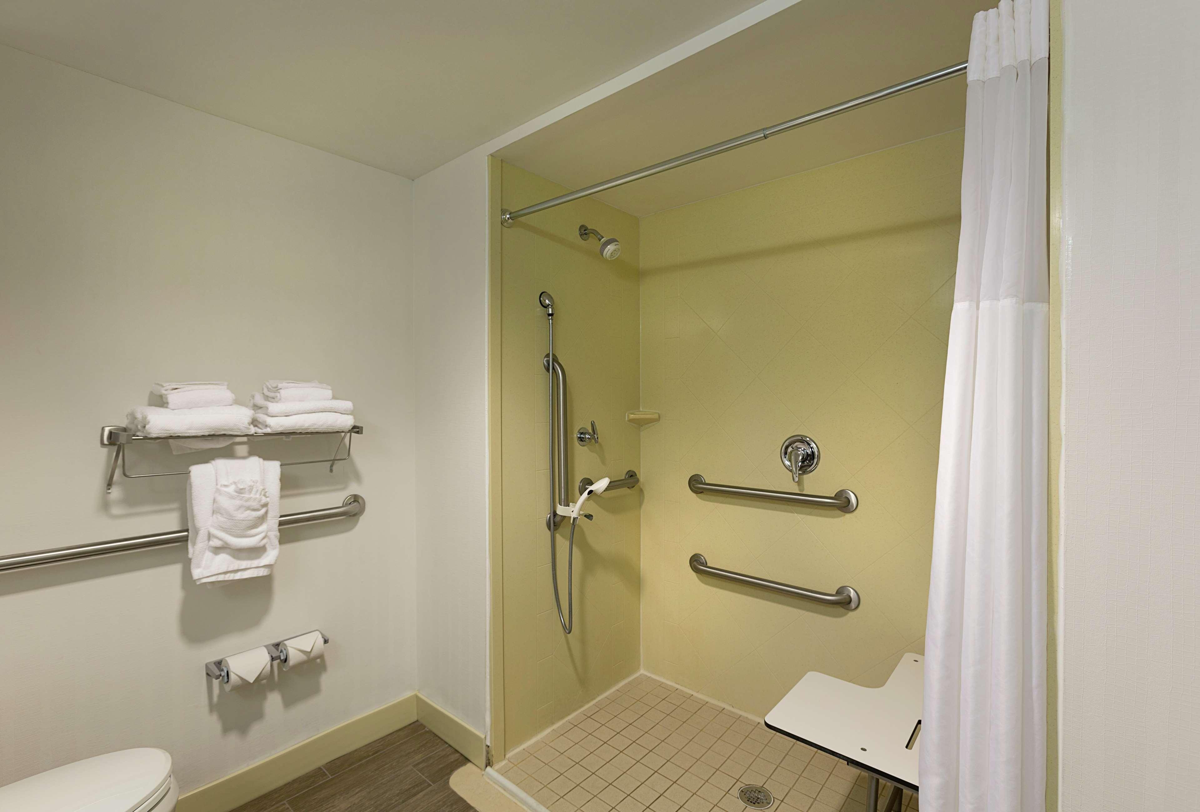 Hampton Inn Belmont At Montcross מראה חיצוני תמונה