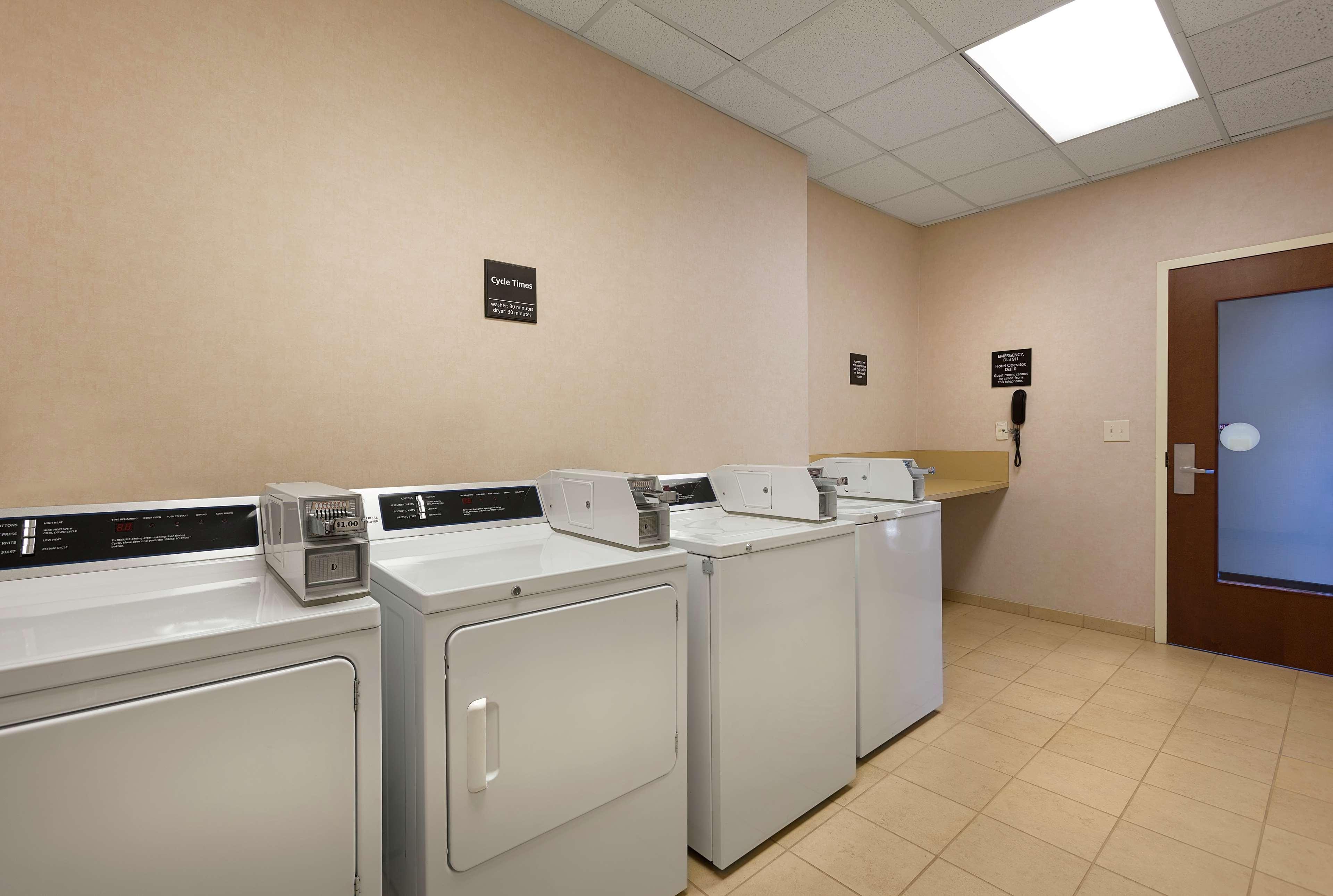 Hampton Inn Belmont At Montcross מראה חיצוני תמונה