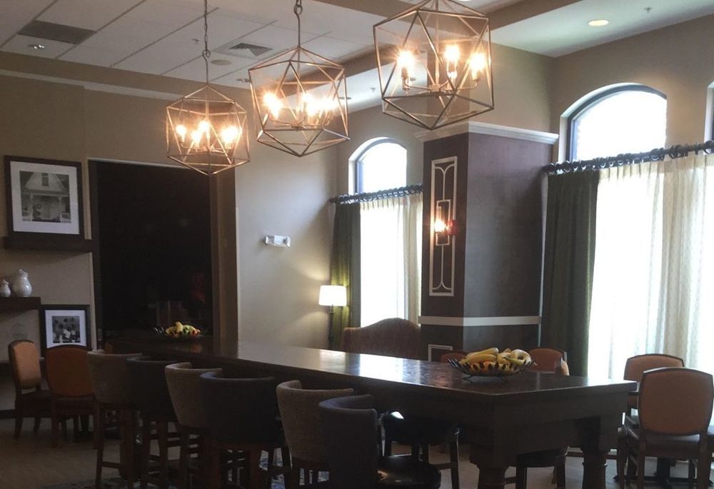 Hampton Inn Belmont At Montcross מסעדה תמונה