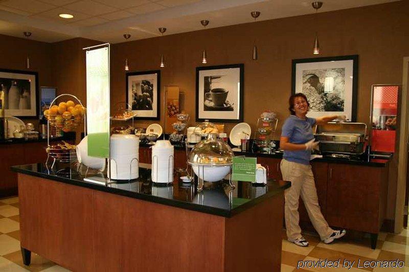 Hampton Inn Belmont At Montcross מסעדה תמונה