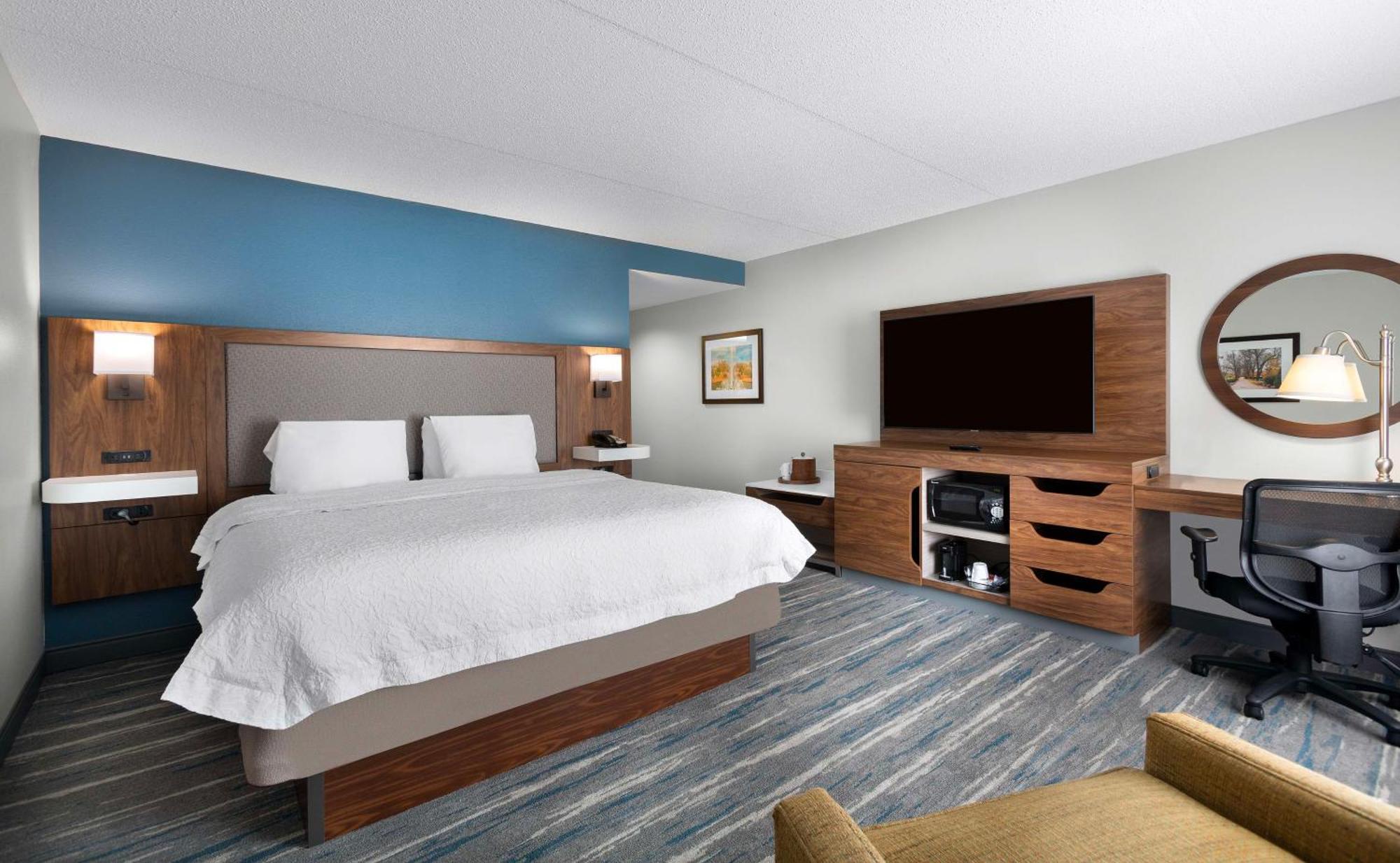 Hampton Inn Belmont At Montcross מראה חיצוני תמונה