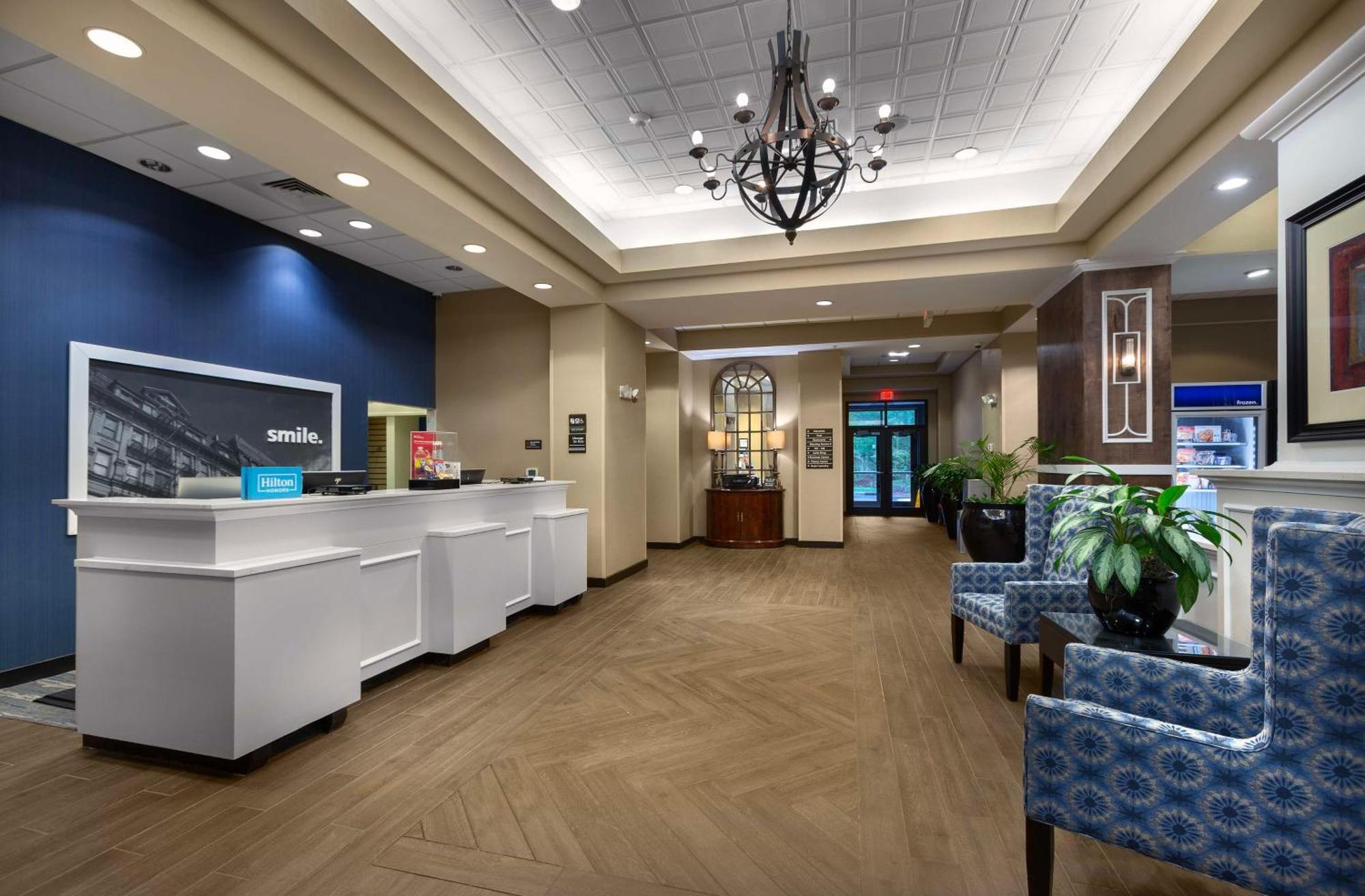 Hampton Inn Belmont At Montcross מראה חיצוני תמונה