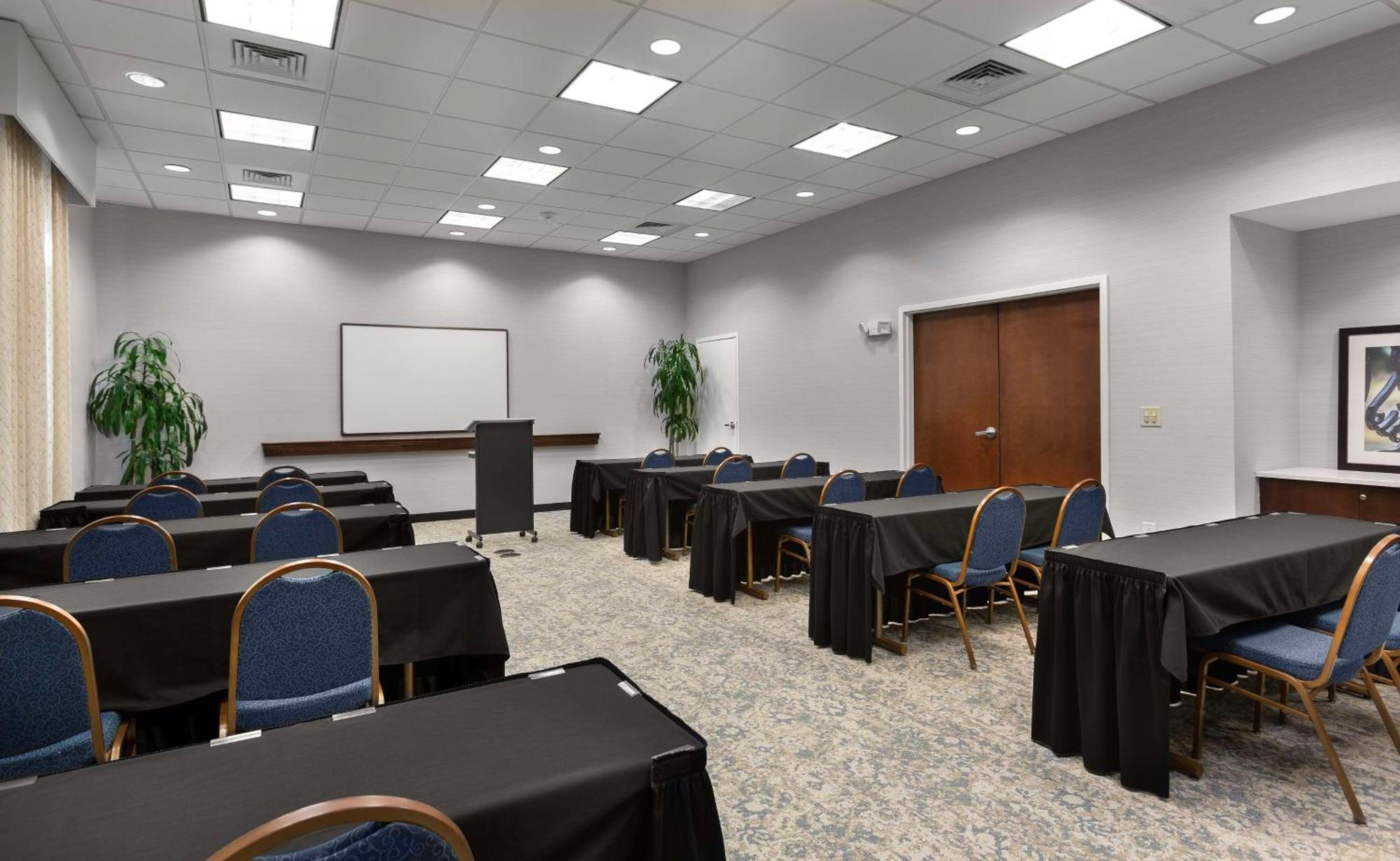 Hampton Inn Belmont At Montcross מראה חיצוני תמונה